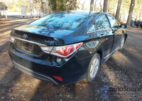 2015 Hyundai Sonata Hybrid из США, поврежденный, VIN KMHEC4A45FA135141